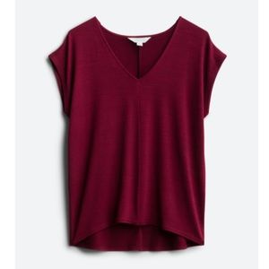 MARKET & SPRUCE
Tarza V- Neck Knit Top